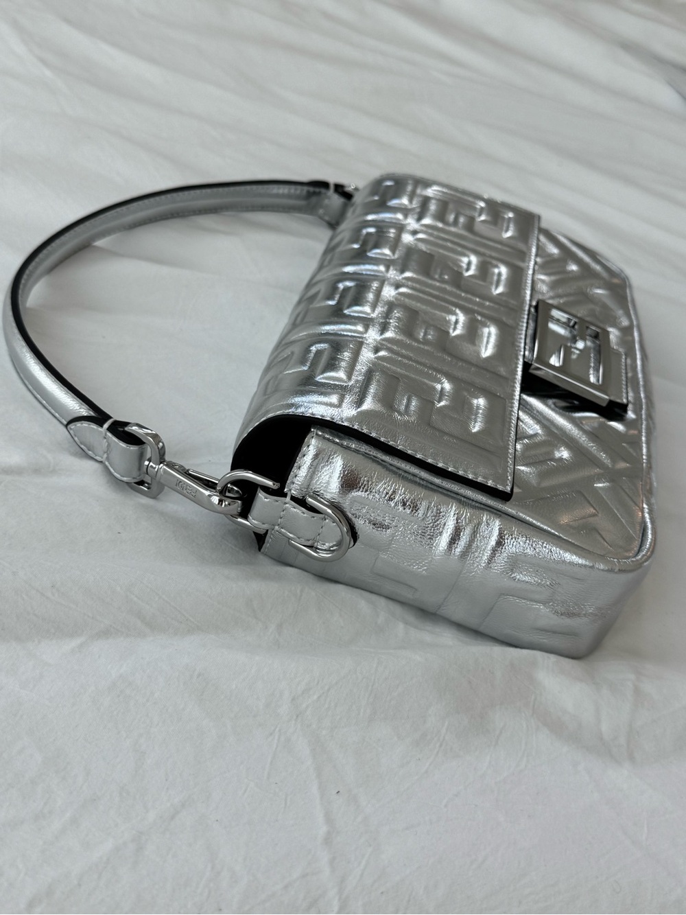 Vintage Fendi Baguette Metallic Silver Embossed Shoulder Bag - Picture 8 of 11